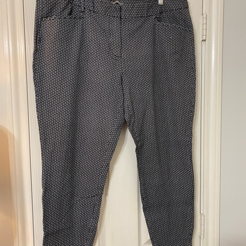 Black & White Pants 20W